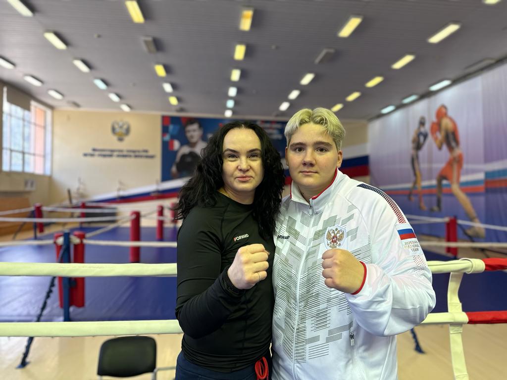 Первенство Европы по боксу среди юниоров и юниорок.